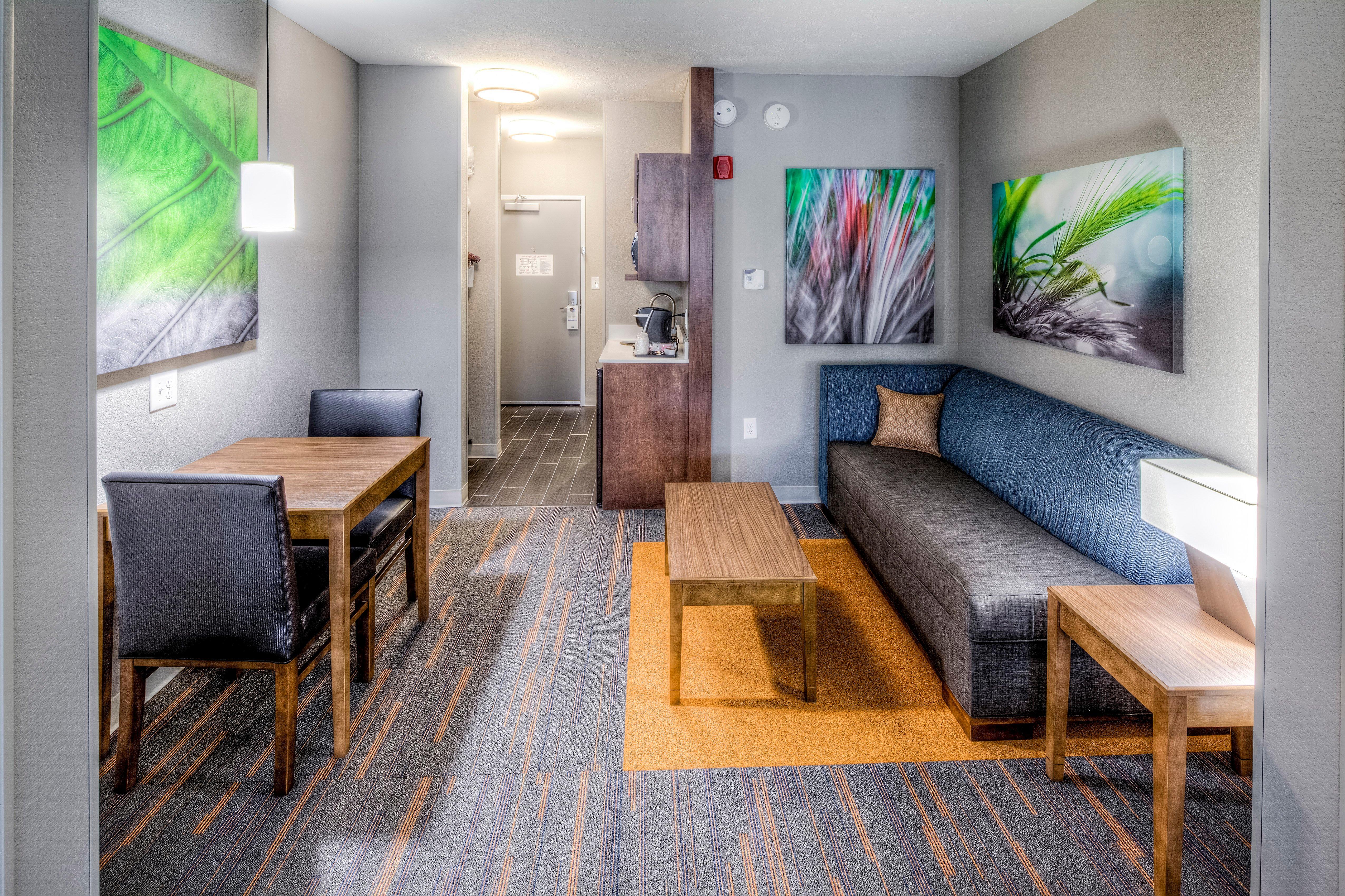 Holiday Inn Express & Suites Cleveland/Westlake By Ihg Exterior foto