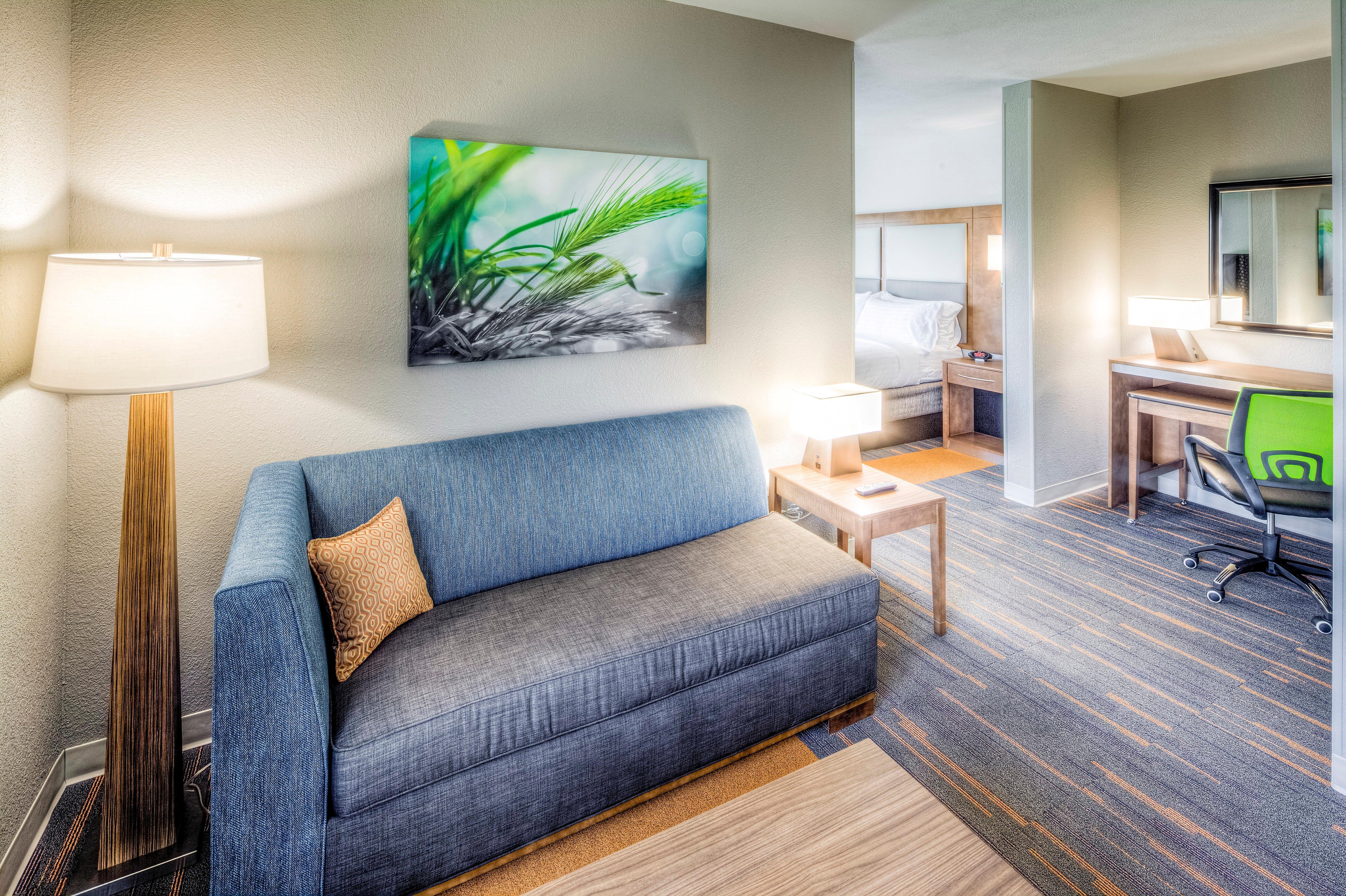 Holiday Inn Express & Suites Cleveland/Westlake By Ihg Exterior foto