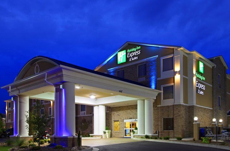 Holiday Inn Express & Suites Cleveland/Westlake By Ihg Exterior foto